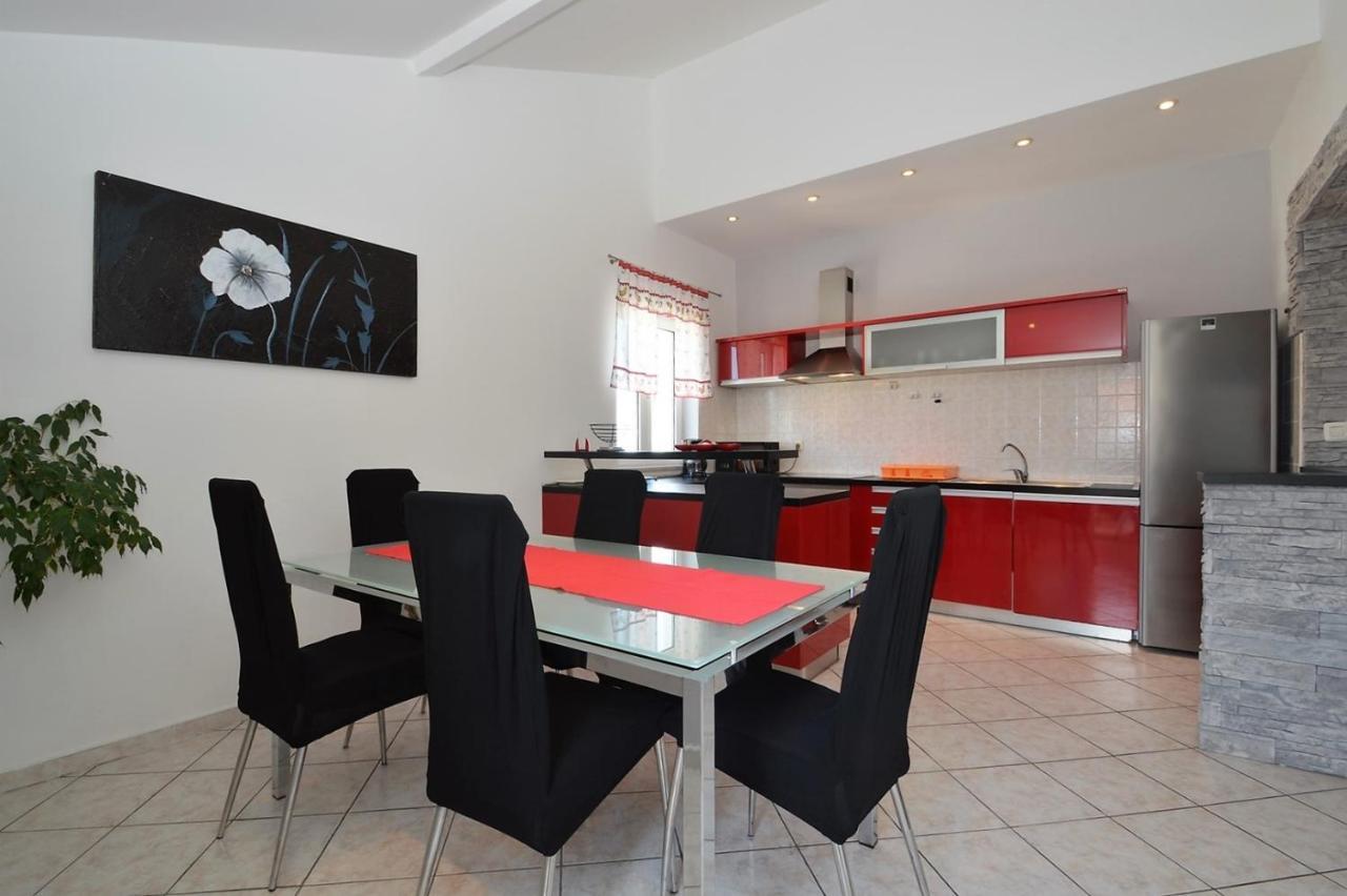 House Luciana Hotel Mali Losinj Exterior photo